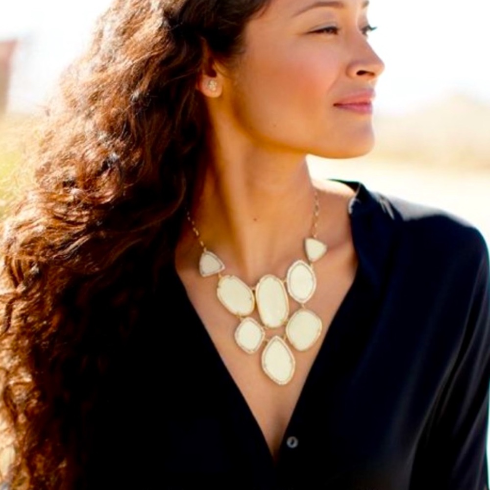 Stella & Dot Fiona Bib Necklace